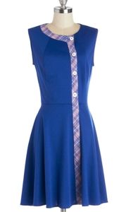 Retro a-line dress with button closure